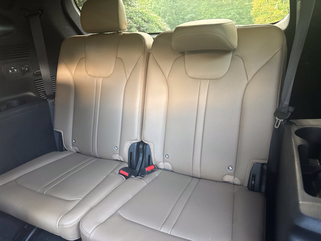 Used 2025 Kia Sorento SX Prestige w/ Olive Brown Leather Package AWD/4WD image 32