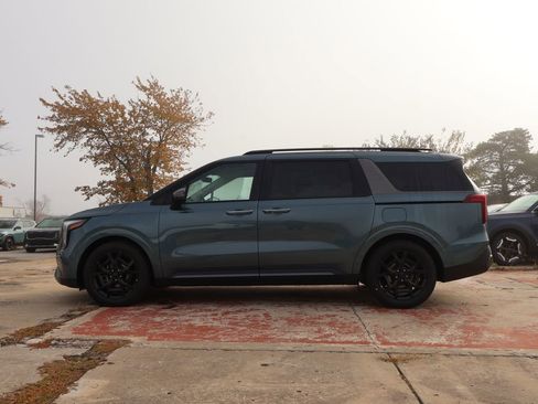 New 2026 Kia Carnival SX Prestige FWD image 4