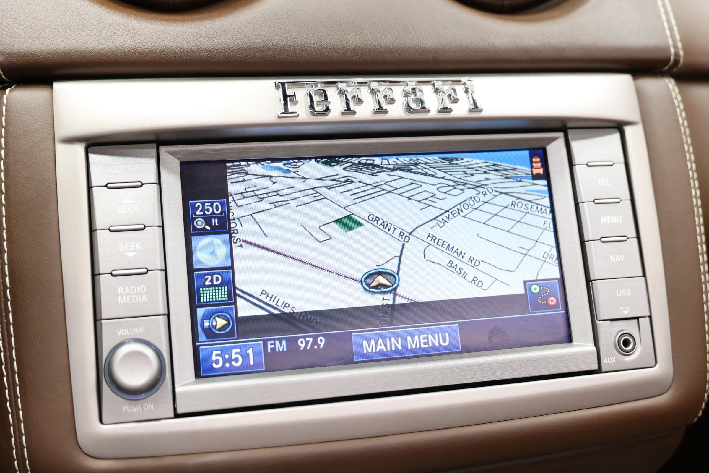 Used 2010 Ferrari California RWD image 45