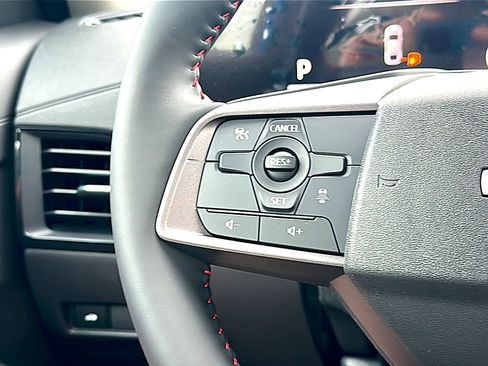 New 2026 Nissan Sentra SR w/ Floor Mat Package FWD image 19