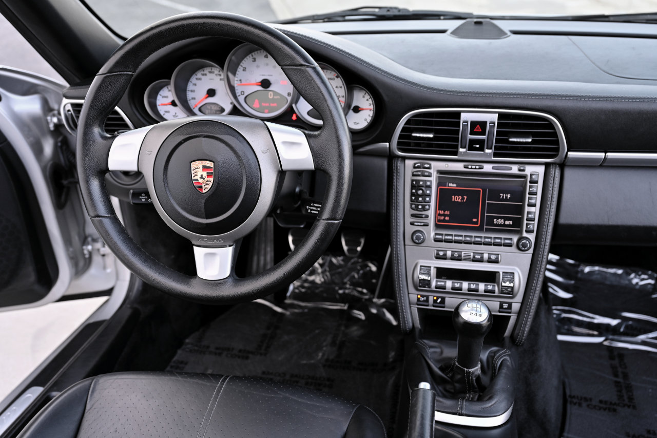 Used 2005 Porsche 911 Carrera S RWD image 21
