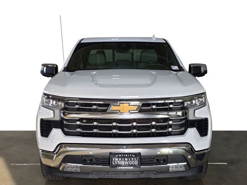 Used 2022 Chevrolet Silverado 1500 LTZ image 2