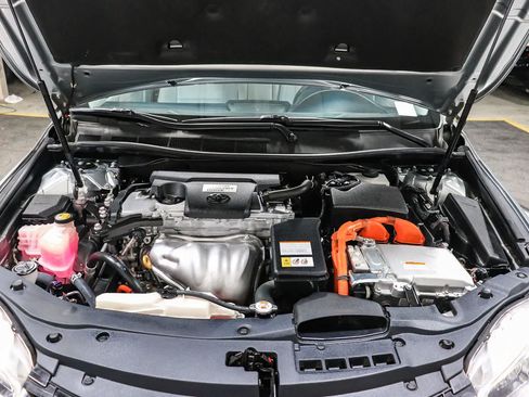 Certified 2017 Toyota Camry XLE w/ Moonroof Package FWD image 30