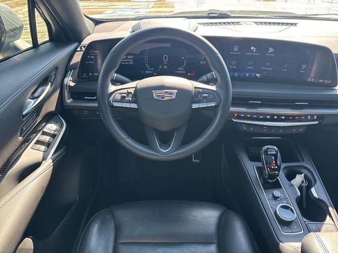 Used 2024 Cadillac XT4 Sport image 13