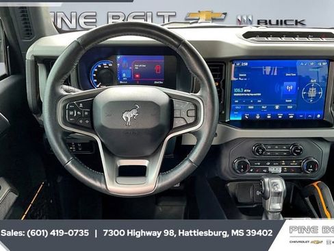 Used 2022 Ford Bronco Badlands image 5