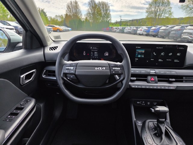 New 2026 Kia K4 FWD image 18