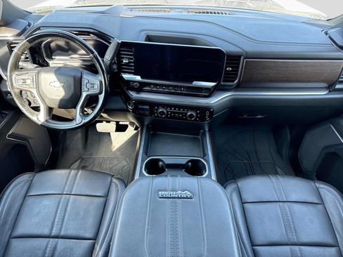 Used 2024 Chevrolet Silverado 3500 High Country w/ Technology Package AWD/4WD image 15