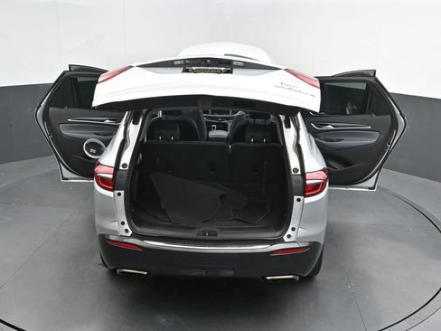 Used 2019 Buick Enclave Essence FWD image 47