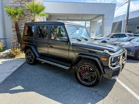 Used 2017 Mercedes-Benz G 63 AMG 4MATIC image 2