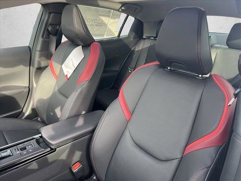 New 2026 Toyota Prius Plug-In Hybrid image 15