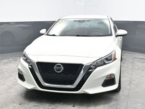 Used 2021 Nissan Altima 2.5 S image 2