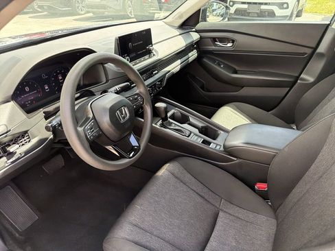 Used 2025 Honda Accord SE image 17