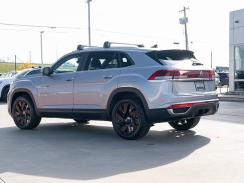 New 2026 Volkswagen Atlas Cross Sport SE image 4