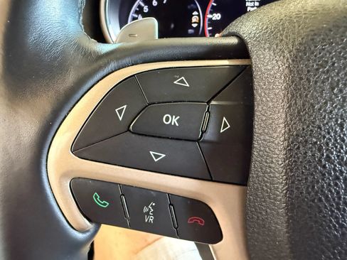 Used 2015 Jeep Grand Cherokee Altitude AWD/4WD image 20
