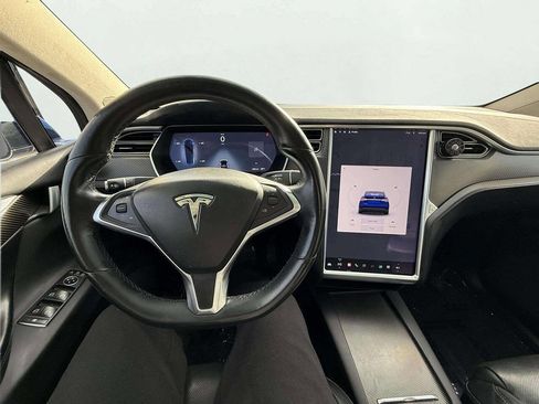 Used 2016 Tesla Model X 75D image 18