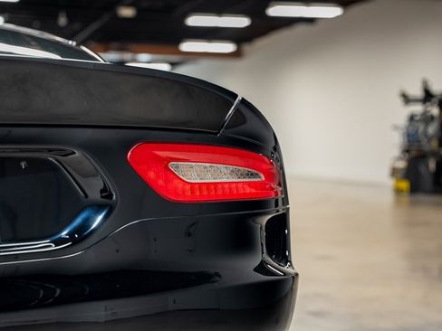 Used 2013 SRT Viper GTS w/ GTS Laguna Interior Pkg image 15