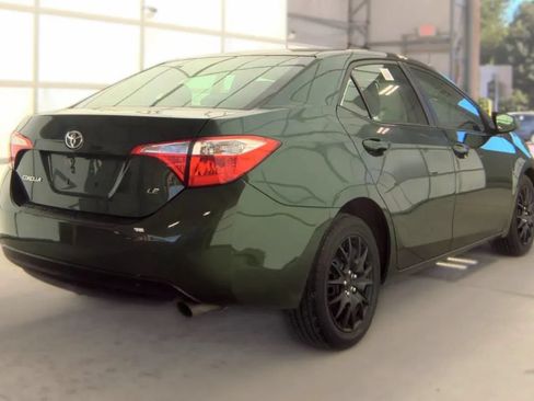 Used 2016 Toyota Corolla LE FWD image 3