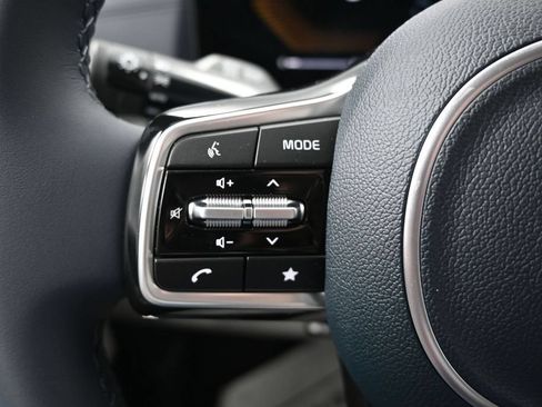 New 2026 Kia Carnival EX FWD image 26