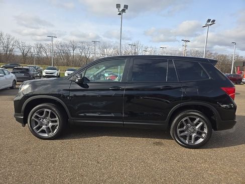 Used 2023 Honda Passport EX-L image 4