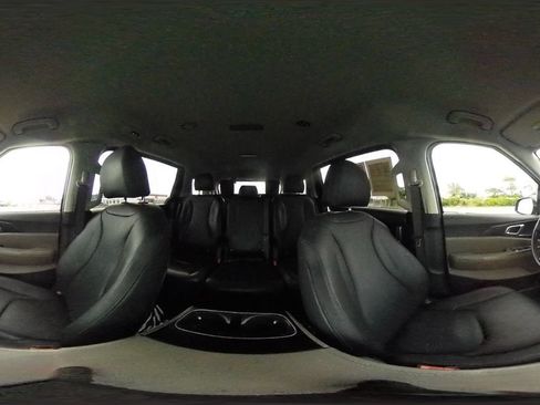 Used 2026 Kia Carnival FWD image 40