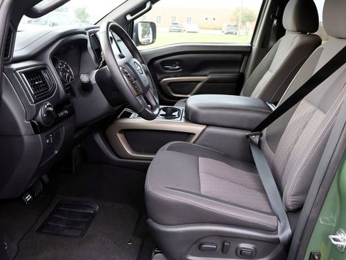 Used 2024 Nissan Titan SV w/ SV Bronze Edition Package RWD image 27