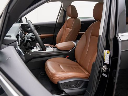 Used 2023 Audi Q7 3.0T Premium image 12