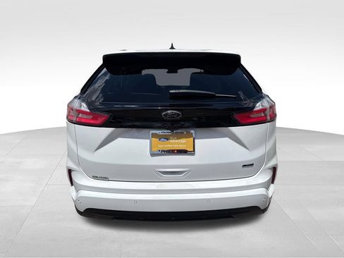 Certified 2023 Ford Edge SE w/ Black Appearance Package AWD/4WD image 8