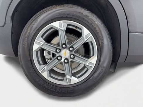 Used 2025 Chevrolet Blazer LT image 50