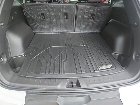 Used 2025 Chevrolet Blazer LT w/ Convenience Package FWD image 23