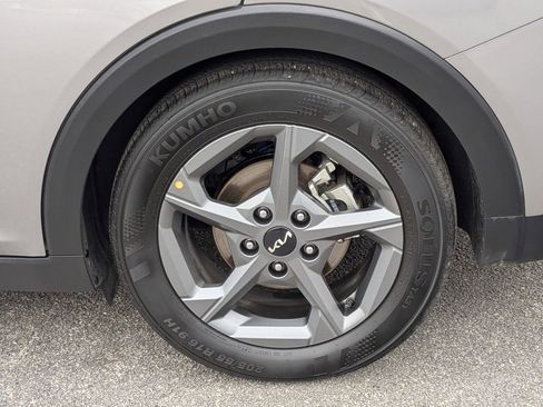 Used 2025 Kia K4 LXS image 26