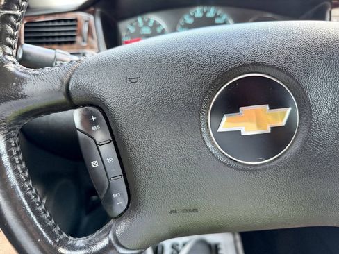 Used 2012 Chevrolet Impala LT w/ LT Sunroof Package FWD image 32
