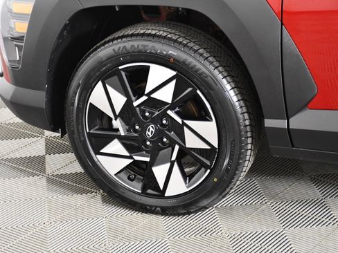 Used 2024 Hyundai Kona SEL AWD/4WD image 51