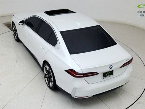 Used 2026 BMW 530i RWD image 79