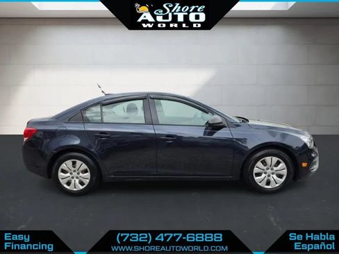 Used 2016 Chevrolet Cruze LS FWD image 2