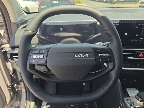 New 2026 Kia Sportage SX FWD image 31