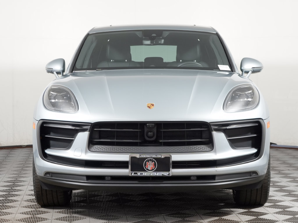 Certified 2023 Porsche Macan Turbo AWD/4WD image 10