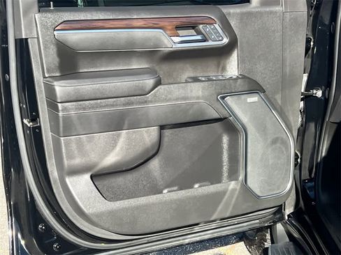 Used 2024 GMC Sierra 1500 SLT w/ SLT Premium Plus Package image 12