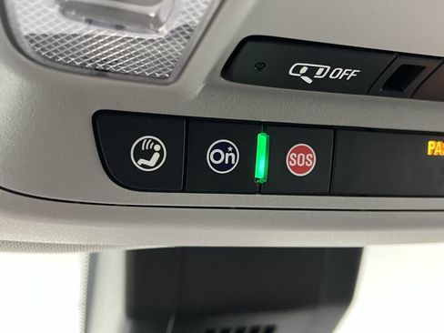 Certified 2024 GMC Terrain SLE w/ Driver Convenience Package image 25