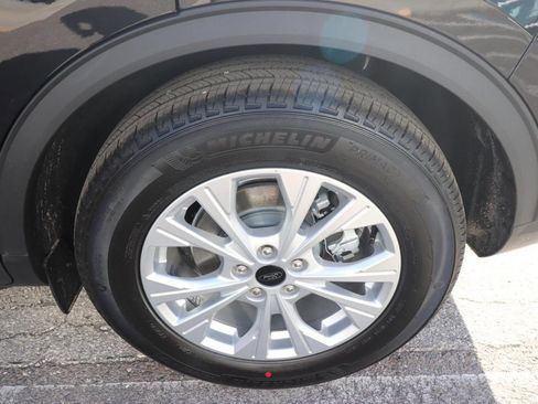 New 2026 Ford Escape Active image 14