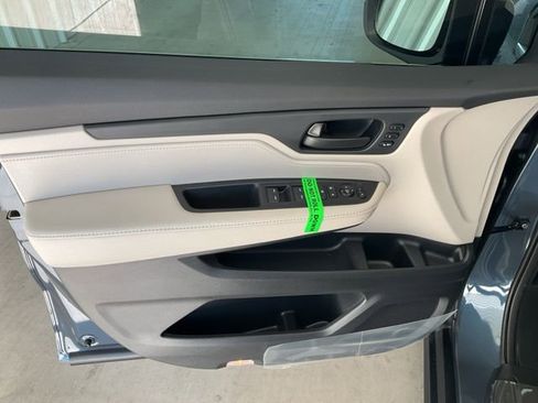 New 2026 Honda Odyssey EX-L image 5