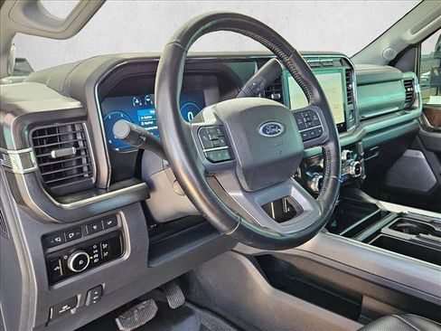Used 2023 Ford F250 Lariat w/ Lariat Ultimate Package AWD/4WD image 9