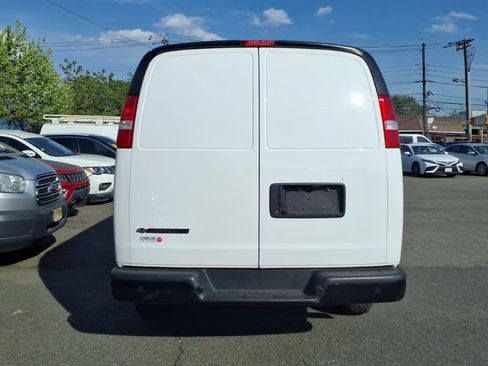 Used 2018 Chevrolet Express 2500 Extended w/ Driver Convenience Package RWD image 5