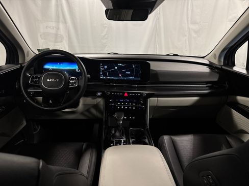 Used 2024 Kia Carnival SX Prestige FWD image 5
