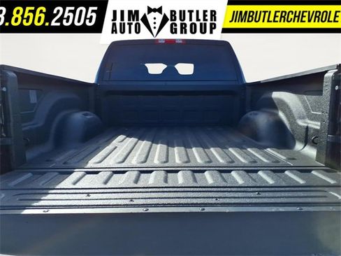 Used 2022 RAM 2500 Tradesman w/ Chrome Appearance Group image 29