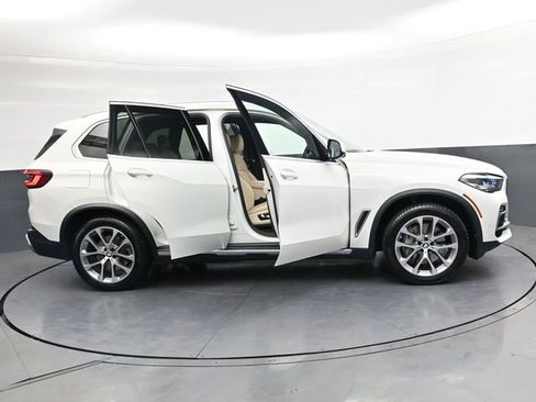 Used 2021 BMW X5 xDrive45e AWD/4WD image 3