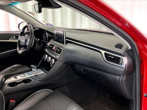 Used 2020 Genesis G70 2.0T w/ Elite Package RWD image 28