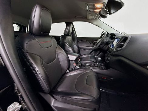 Used 2022 Jeep Cherokee Trailhawk w/ Premium Leather Package image 14