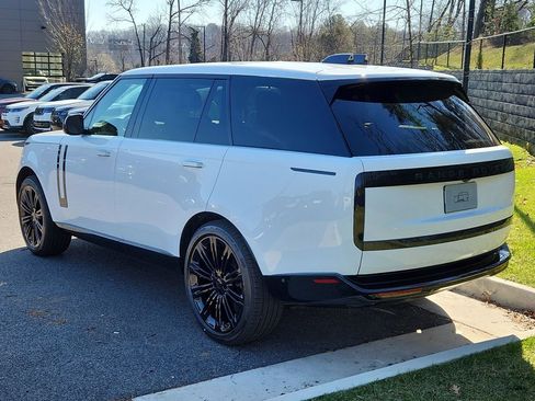 New 2026 Land Rover Range Rover Long Wheelbase SE AWD/4WD image 12