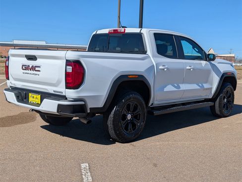 Used 2024 GMC Canyon Elevation w/ Elevation Premium Package image 5