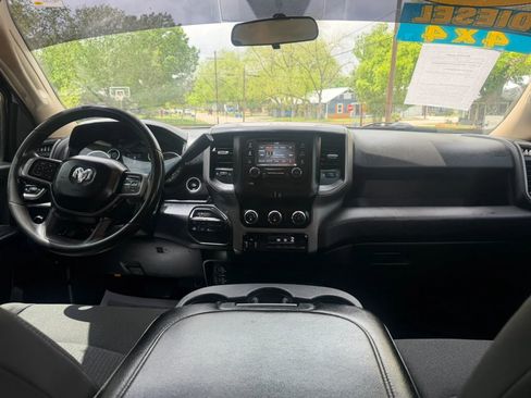 Used 2019 RAM 2500 Tradesman image 12